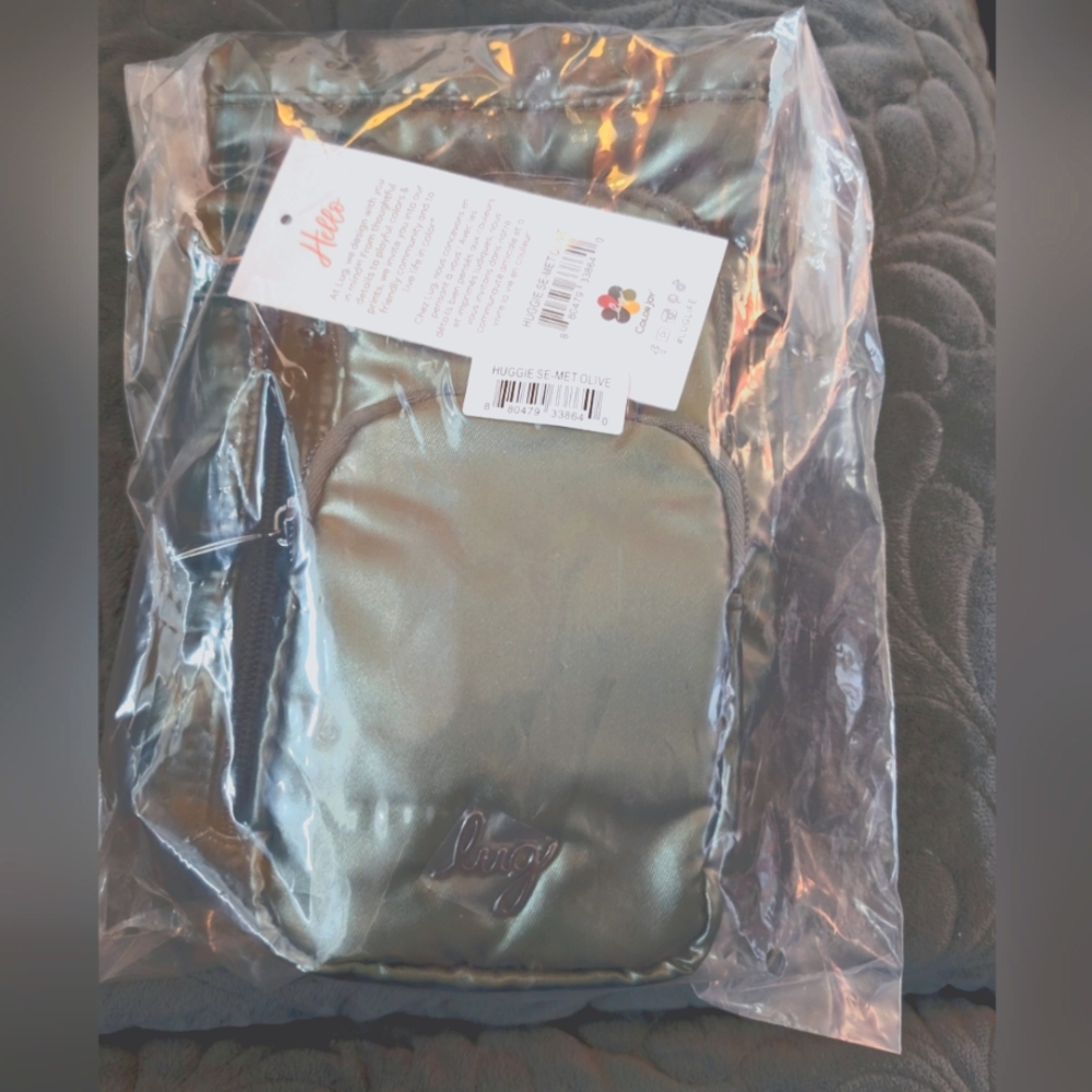 Lug Chuggie in Metallic Olive NWT!